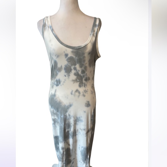 Yana K Blaire 3/4 Dress - Picture 2 of 6